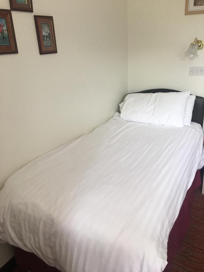 Winston Manor Guesthouse Rooms تشرشل المظهر الخارجي الصورة