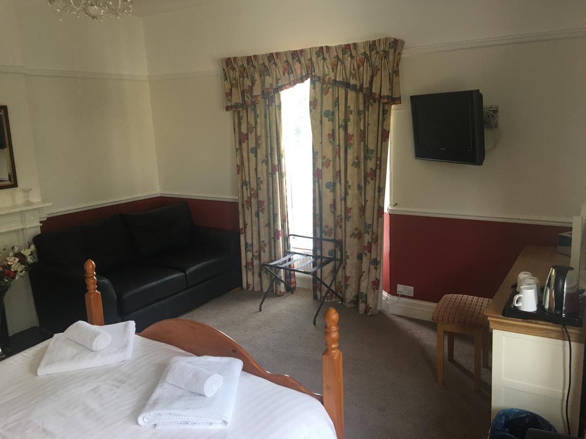 Winston Manor Guesthouse Rooms تشرشل المظهر الخارجي الصورة